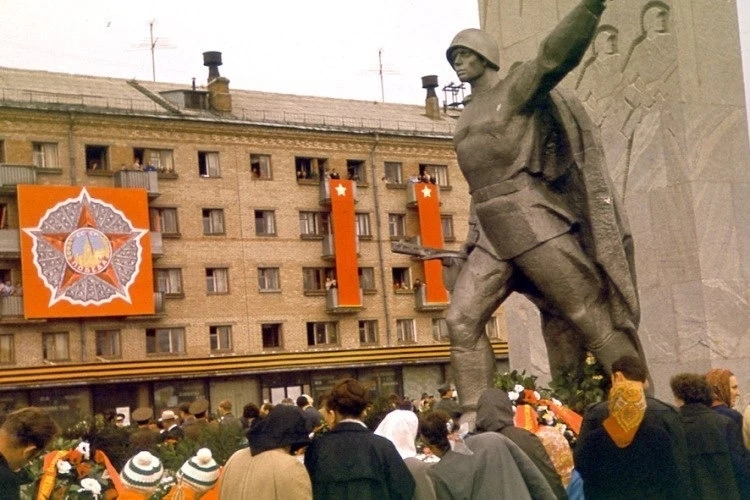 📸1973 год. Площадь Славы.