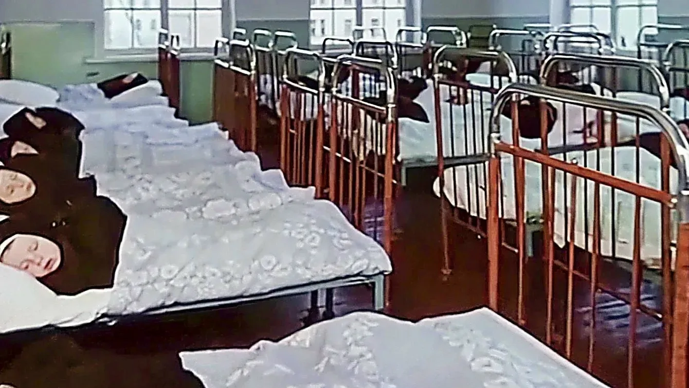 Атмосфера саровского тихого часа в детском саду 60-х. Фото сохранено для нас удивительн...