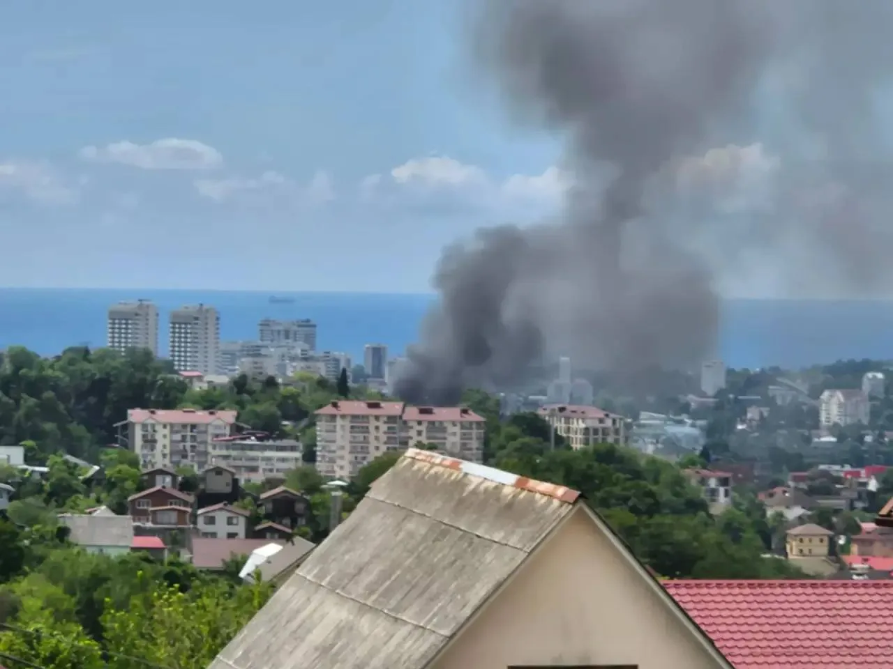 ⚡️ Горит домик на Пригородной