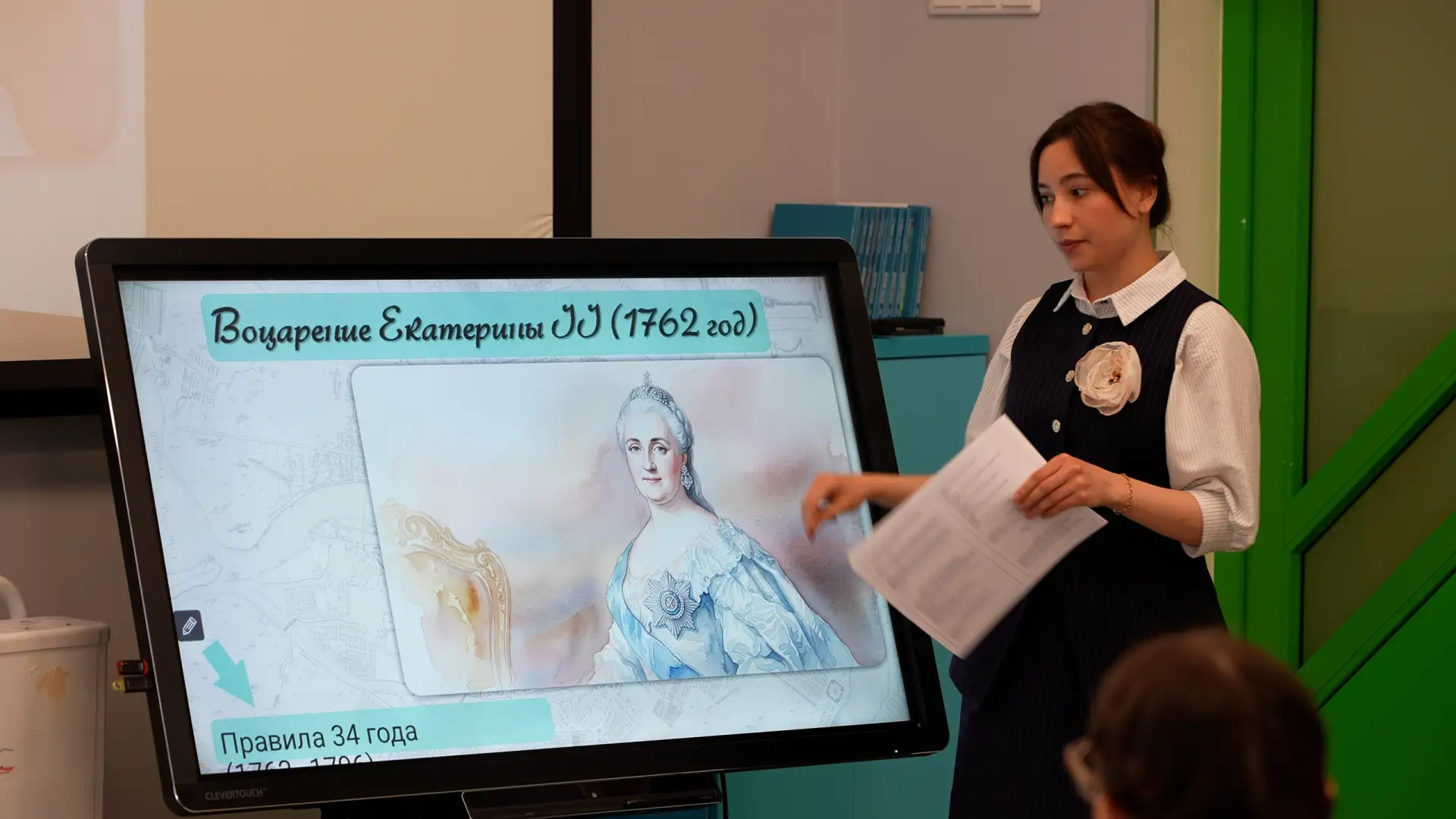 📌 Альбом с фотографиями: https://vk.com/album-183847657_309873961  В эпоху Екатерины Великой: шестик