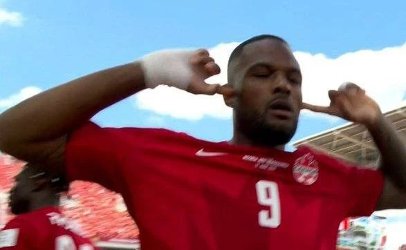 ГООООООООООООООЛ!

🇨🇦 Канада 1:1 Босния 🇧🇦

78' Ларин