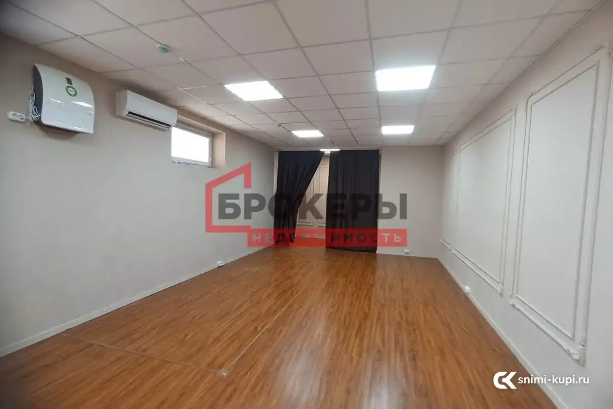 Коммерческая, 42.6 м², 1 эт.