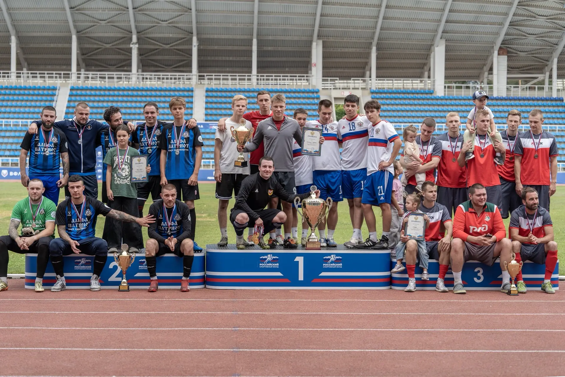 ⚽ На стадионе «Метеор» прошел традиционный футбольный турнир, посвященный Дню города