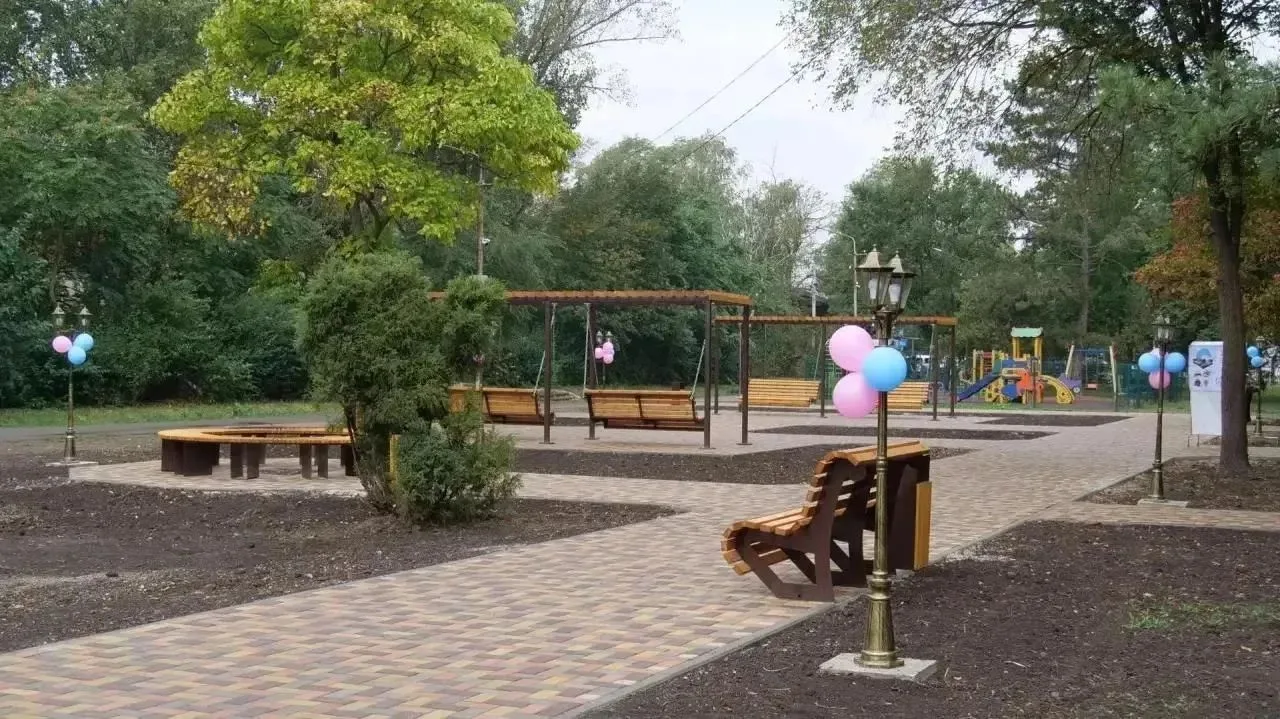 В станице Барсуковской Кочубеевского округа  открыли новую парковую зону