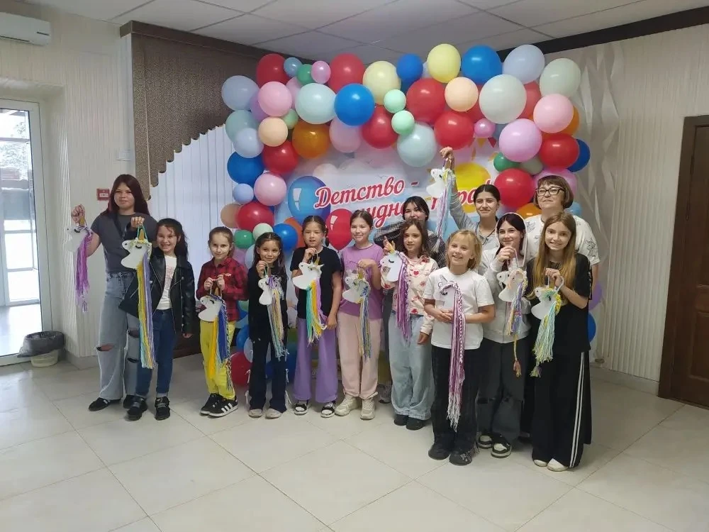 День защиты детей — это не только праздник веселья, но и отличный повод создать что-то ...
