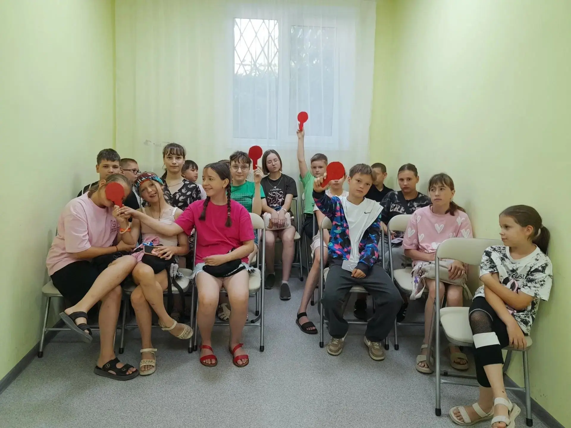 Краткий курс безопасности за один час ⏰

16 июля в библиотеке №3 прошёл познавательный час по ОБЖ. Д