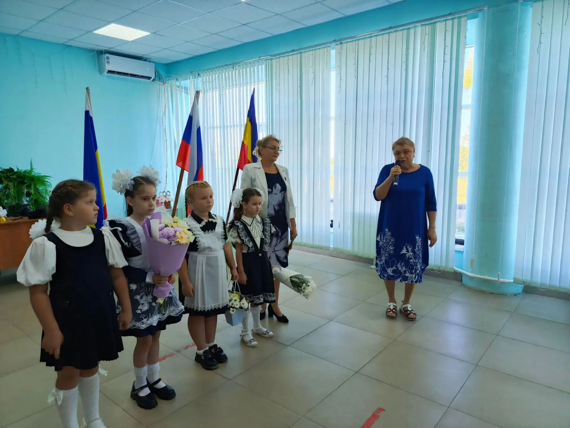 1 сентября в МБОУ "Ведерниковская ООШ" прошла торжественная линейка, посвящённая Дню Зн...