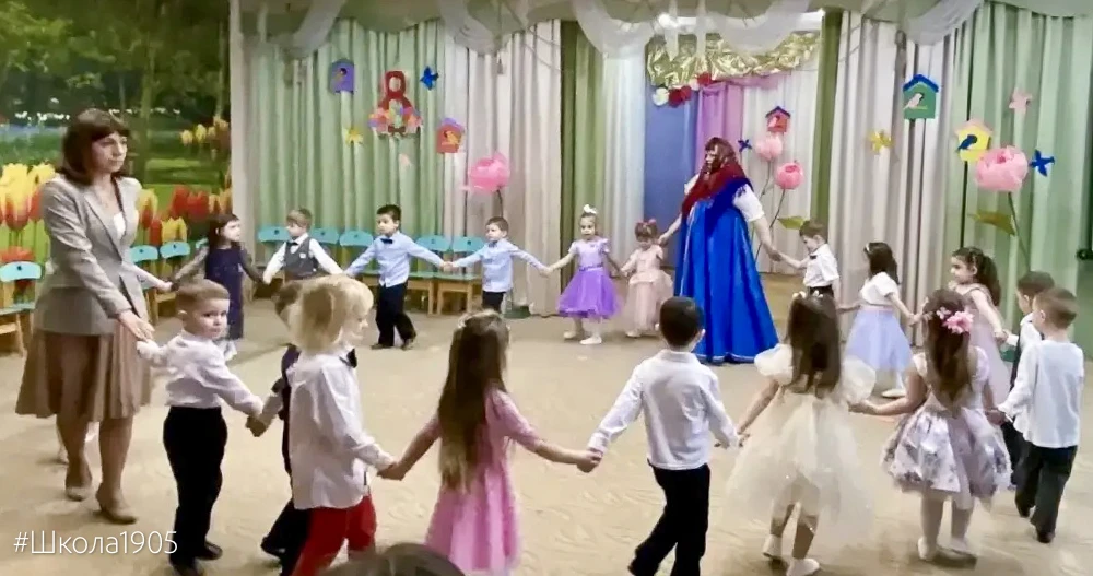 🌷 Весенние праздники для мам  Накануне 8 марта в дошкольном отделении 1 прошли яркие и тёплые праздн