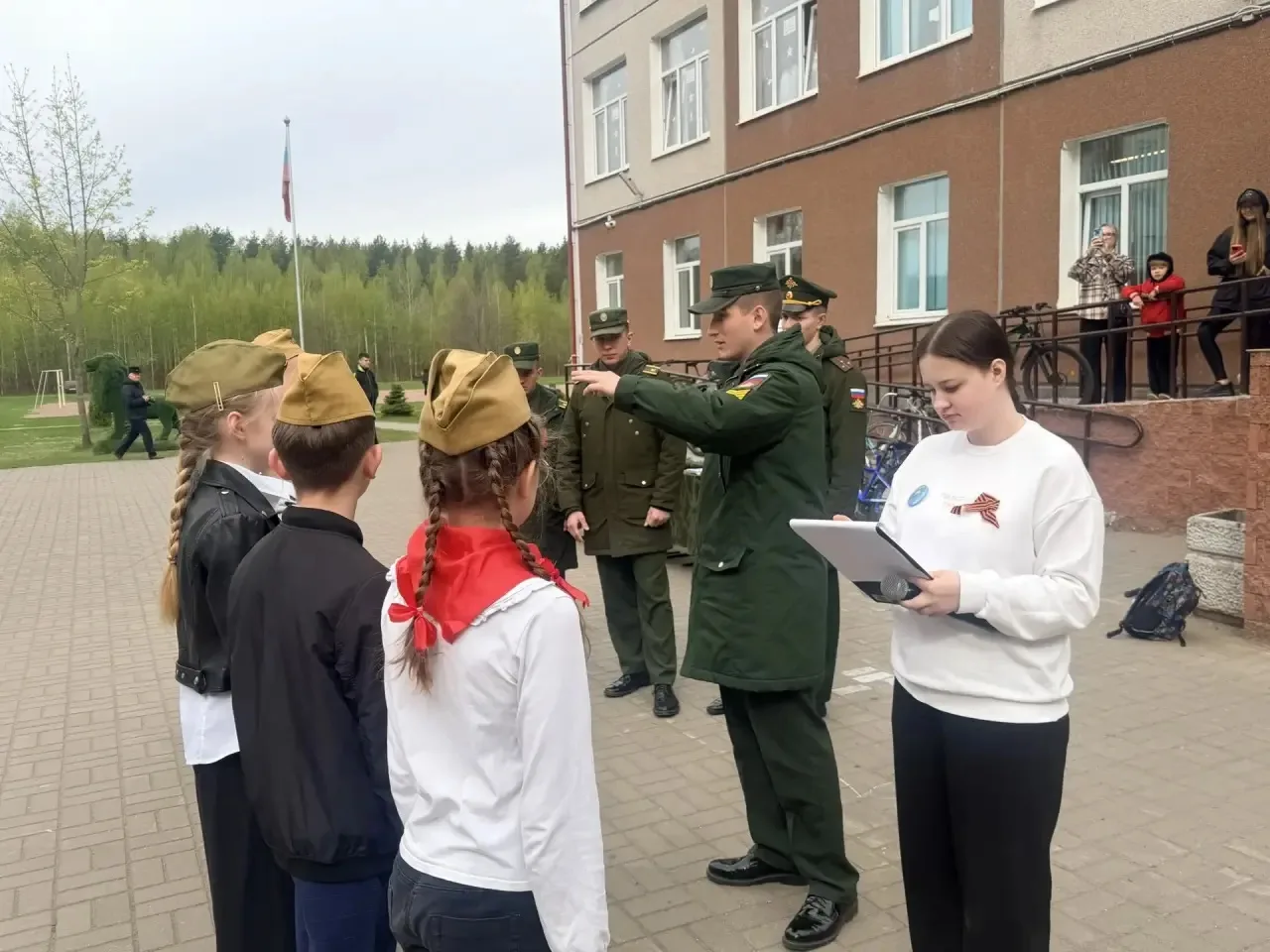 🇷🇺Линейка Памяти, акция «Георгиевская ленточка», смотр строя и песни - настоящий дух патриотизма!  С