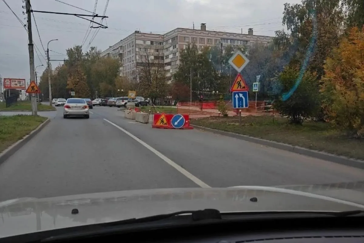 В Рязани ввели ограничение движения на улице Новосёлов. По информации из соцсетей, сего...