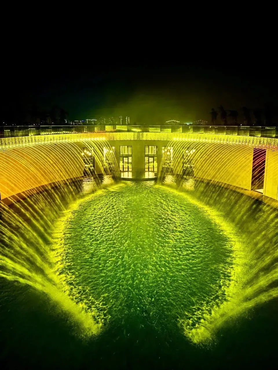 ⛲ Отражение облаков, Краснодар