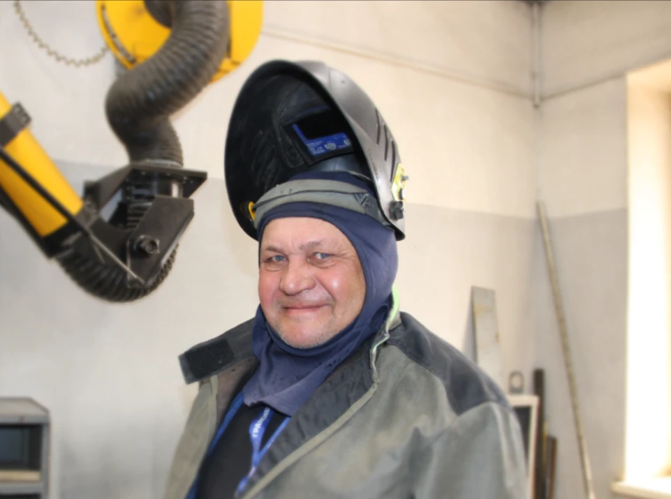 ТРЕТИЙ герой – Рашид Кильмакаев, электрогазосварщик участка аварийно-восстановительных ...