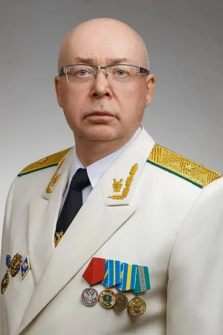 Поздравление прокурора Республики Тыва Ботвинкина Евгения Борисовича с Днём знаний