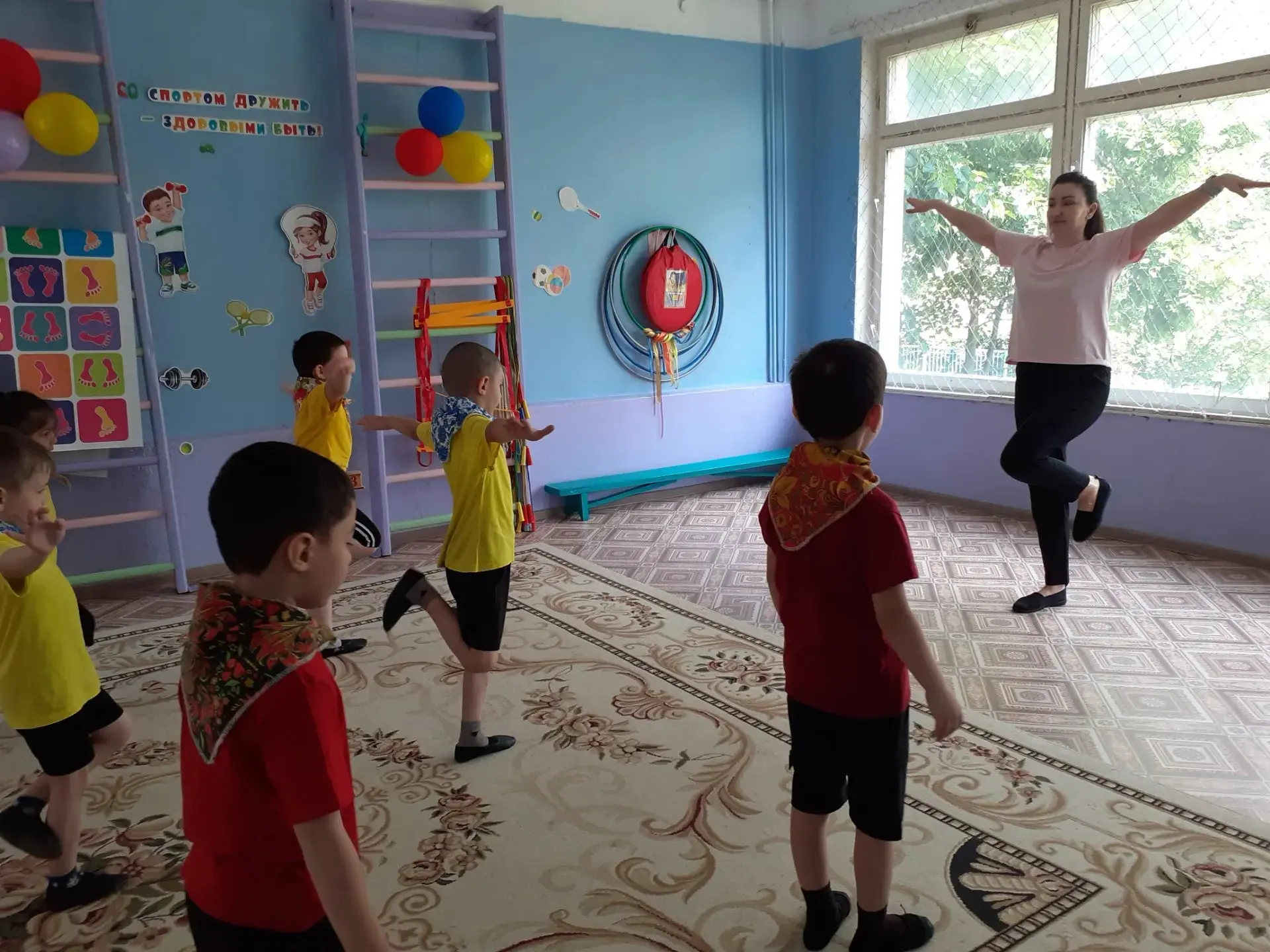 Инструктор по физической культуре МБДОУ4 Детский сад "Золотой ключик " г.Усть-Джегуты провела спорти