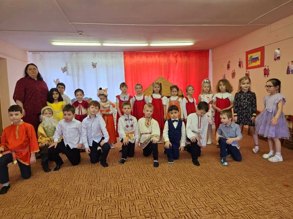 ТЕАТРАЛЬНАЯ НЕДЕЛЯ ЗАВЕРШИЛАСЬ ДОБРЫМИ СКАЗКАМИ!  🌟 Показы сказок народов России прошли и в других д