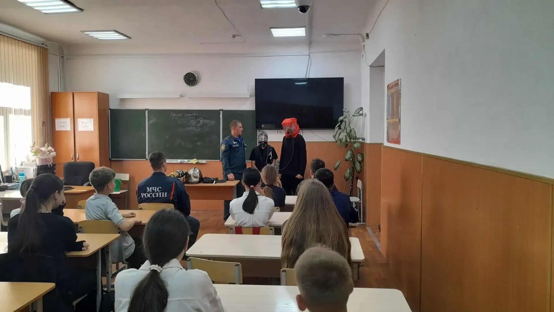 «Безопасность превыше всего: в лицее прошли занятия по пожарной безопасности»