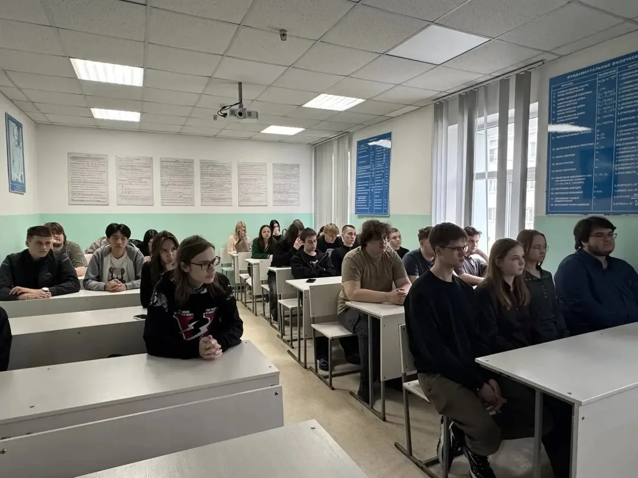 В СахИЖТ состоялась лекция о противодействии терроризму и диверсионной деятельности    30 апреля 202