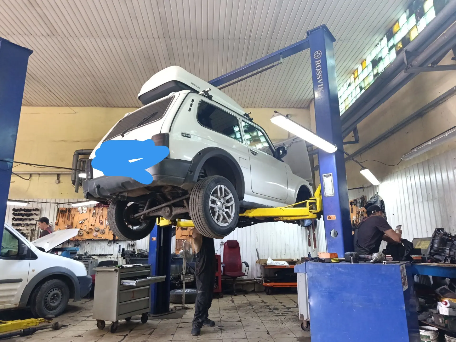 Нива техничка. Прямиком из зоны СВО. Дважды подвергалась нападениям дронов. Заменена ра...