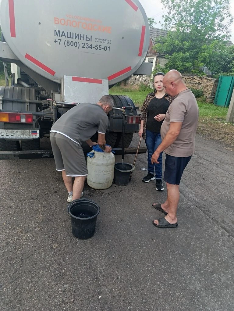 Мониторинг подвоза воды 🤝

Анастасия Кисиневская, депутат Снежнянского городского совета ДНР первог