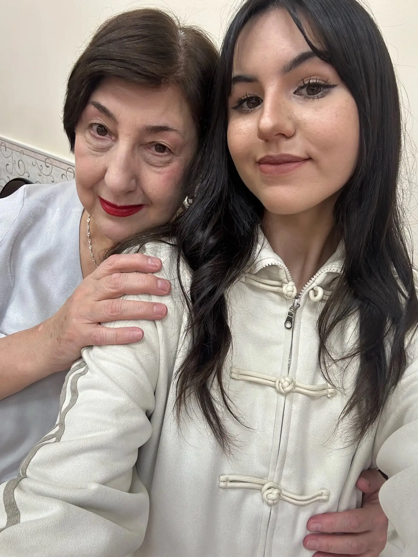 🤗 Мы всегда рады нашим выпускникам! Приходите в гости!

О такой встрече рассказывает Мария Юрьевна 