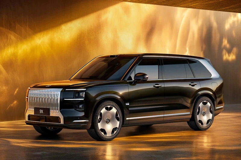 🚗💸 Zeekr 9X внезапно стал «почти доступным»… ну как доступным — минус 2 млн рублей