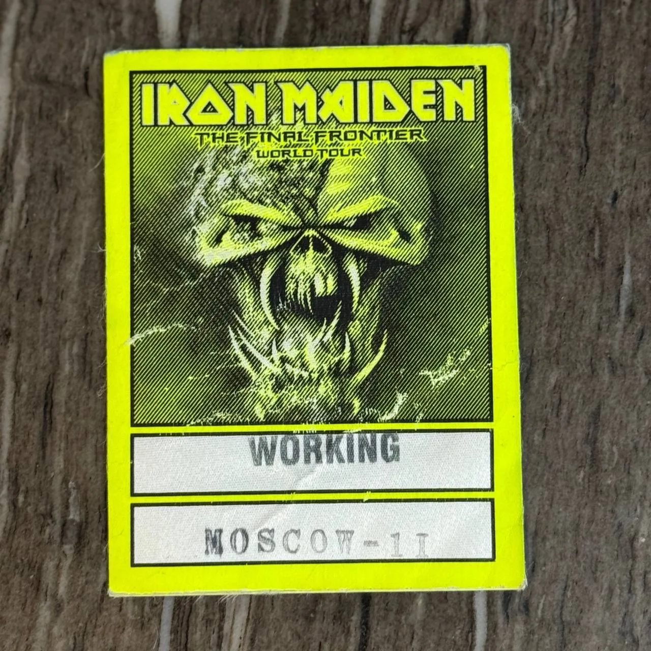Iron Maiden – истинные джентельменс.  Полезла искать для вас артефакты, которые у меня остались от р