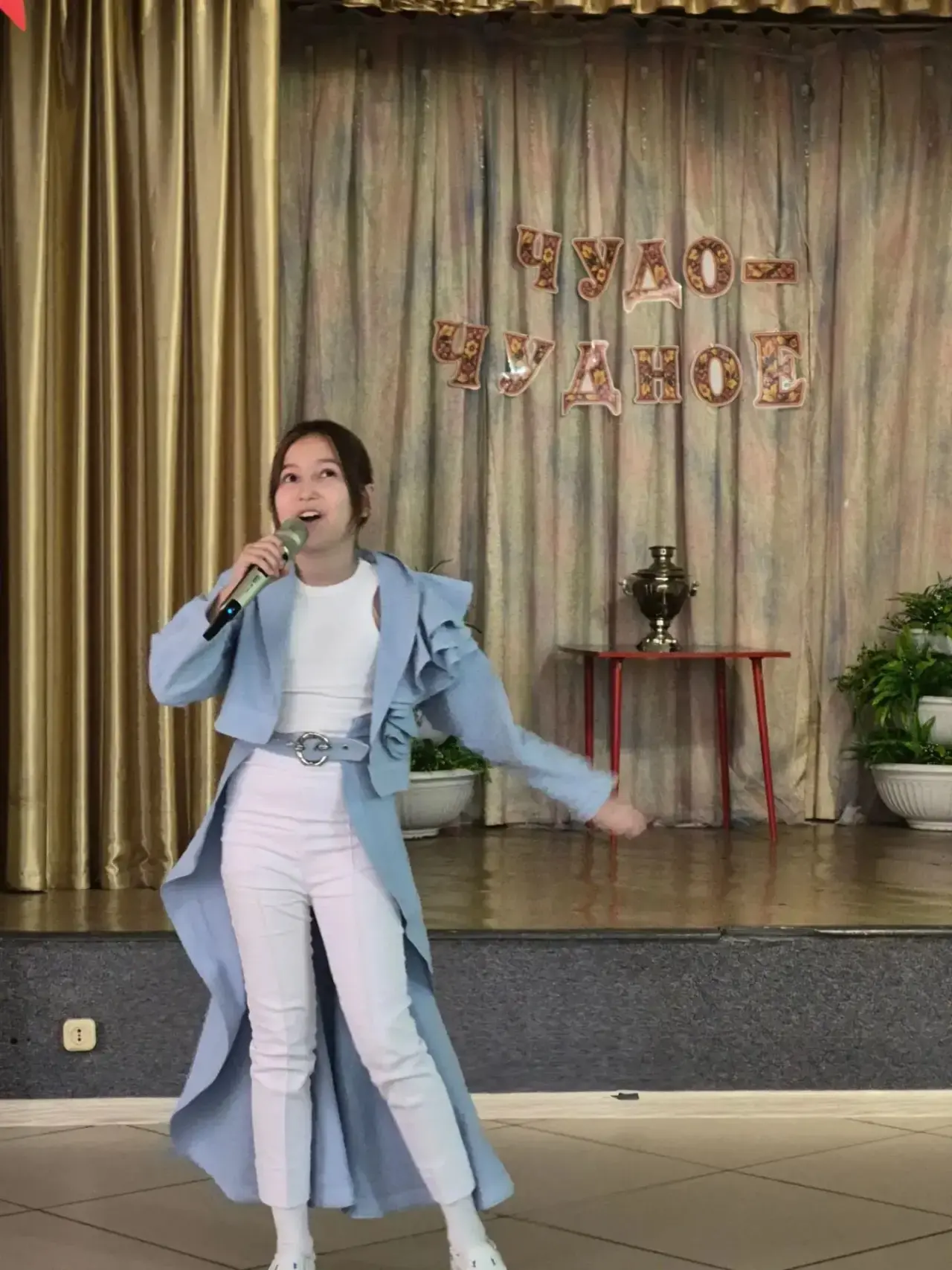 На днях прошел школьный  конкурс  «Чудо- чудное!». Значимость конкурса для конкурсантов...