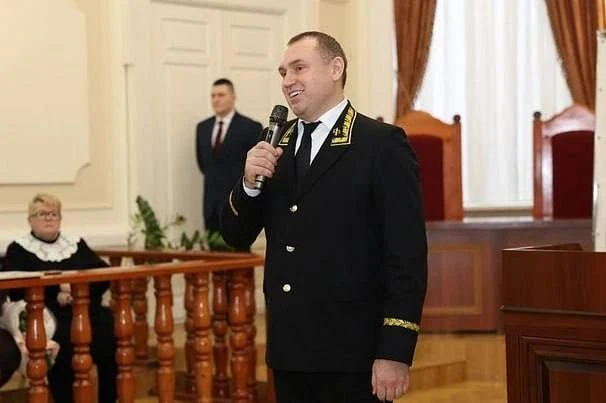 ⚖️ Более 101,5 миллиона рублей взыскали со счетов матери бывшего нижегородского судьи Виктора Фомина