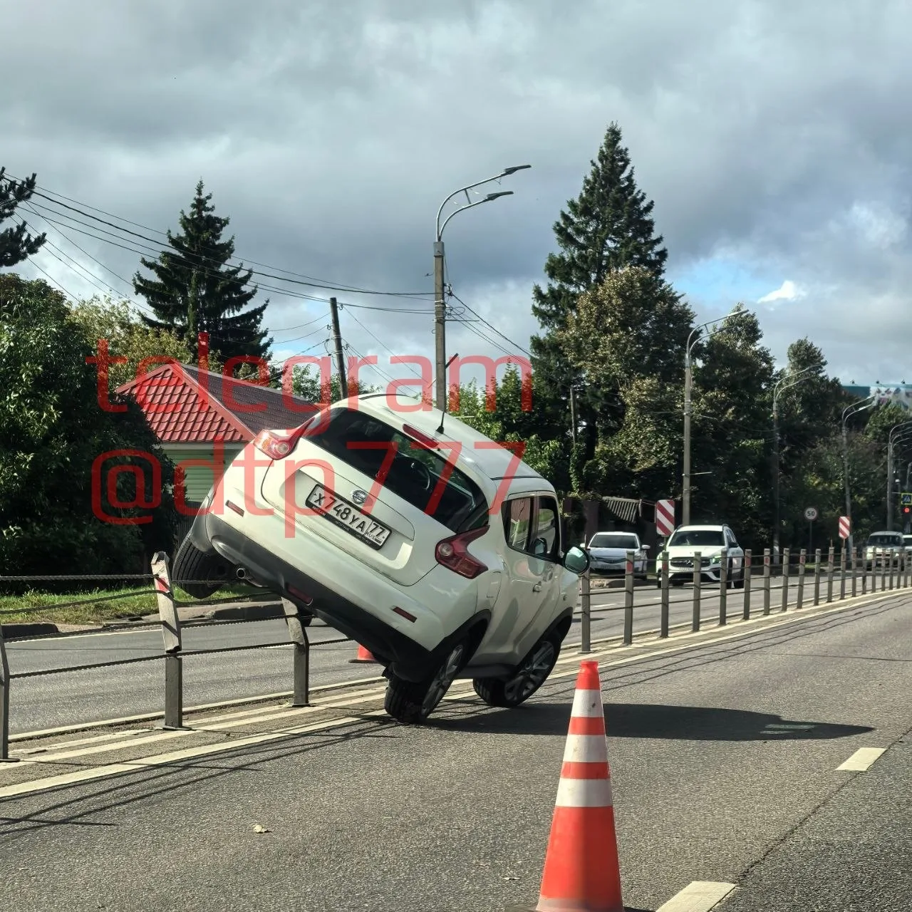 В Нахабино сегодня день абсурда на дорогах 👀