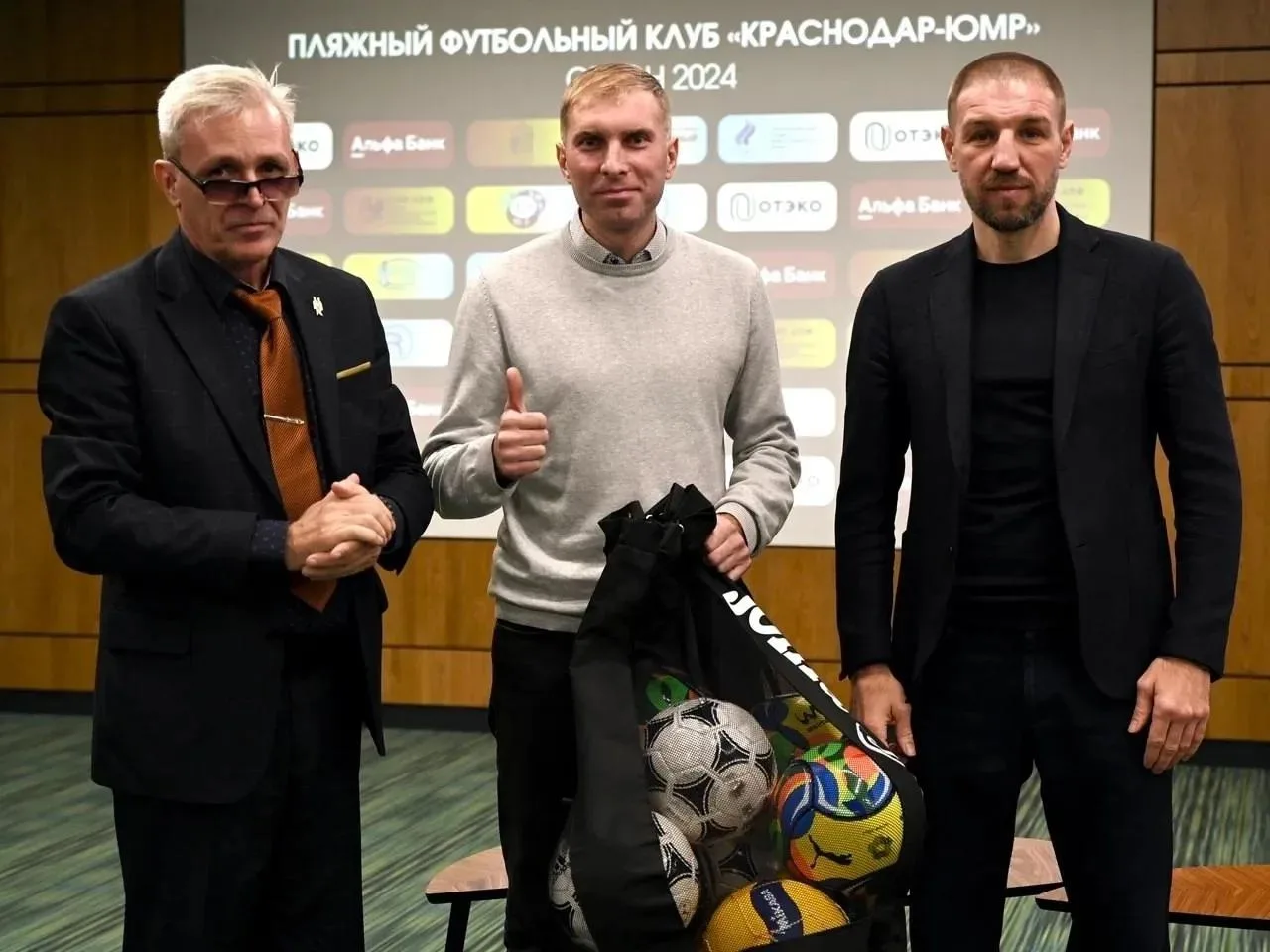 ⚽Большое интервью: «Футбол — наш образ жизни»: как молодой парень, приехавший из Кирова...