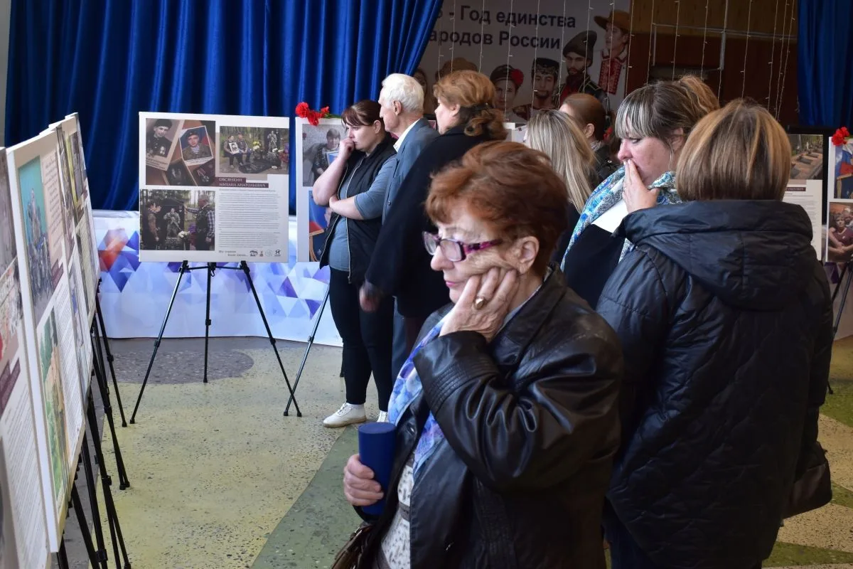 📸 В Шумячах открылась очень трогательная фотовыставка «Мы помним ваши имена…». Она про...