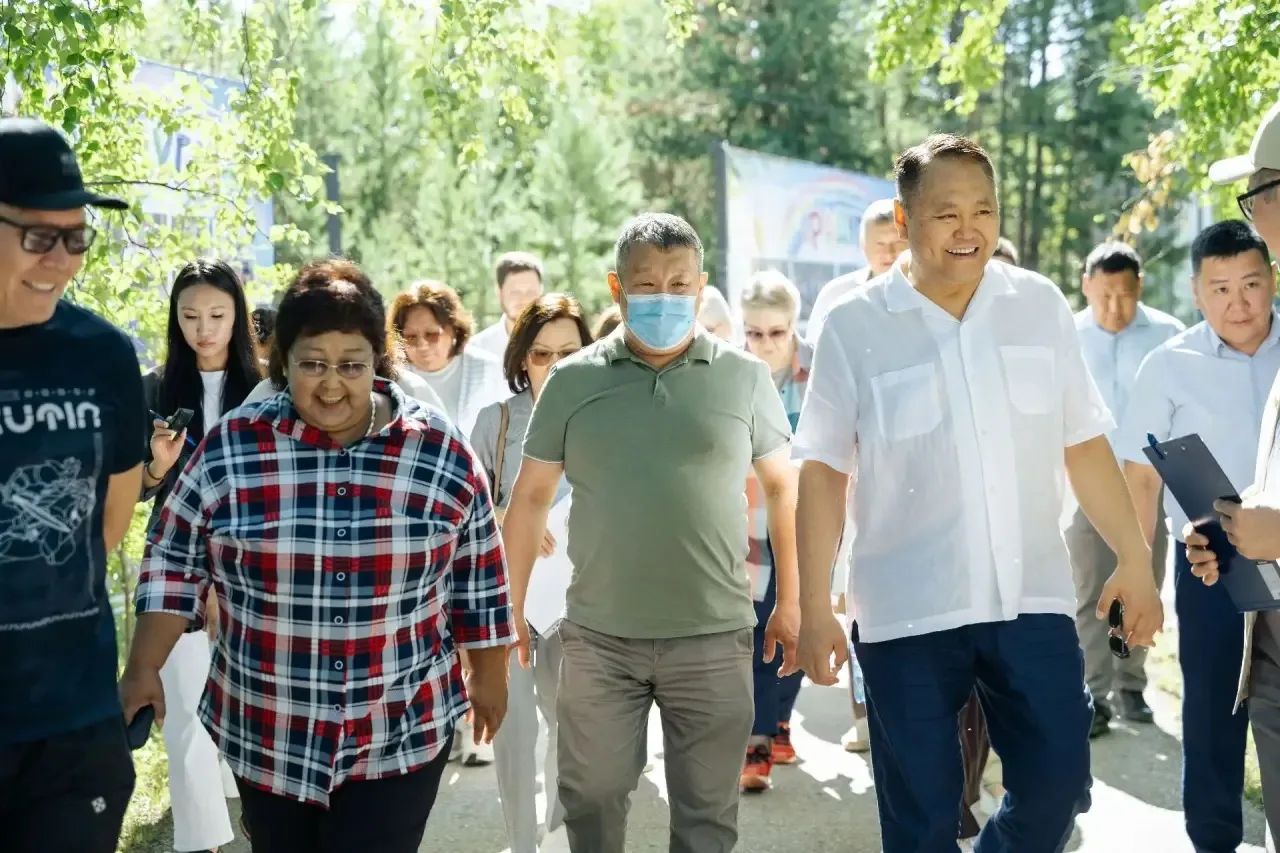 Сегодня принял участие в выездном заседании постоянной комиссии Якутской городской Думы...