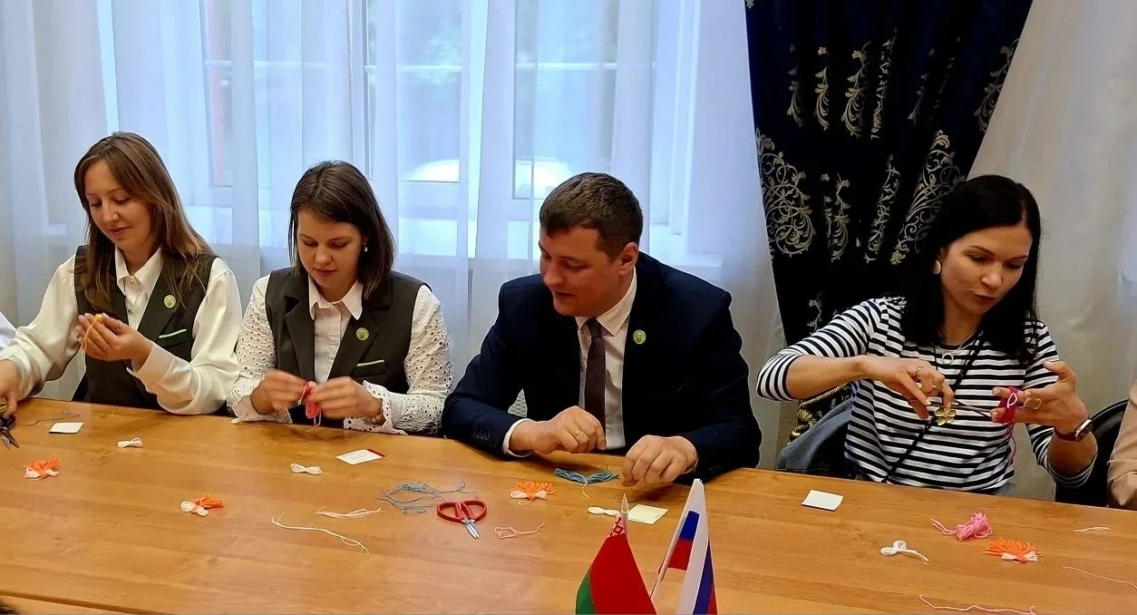 ✨Ангелы-обереги для семьи  🏡🤝14 и 15 мая Смоленский комплексный центр социального обслуживания насел