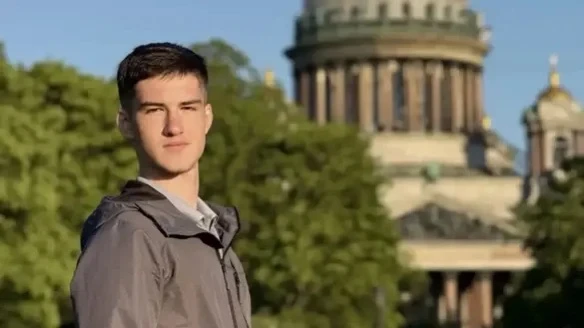💯100 баллов по химии!
Жуков Александр и Синицына Вероника – все 11 лет обучались только на отлично.
