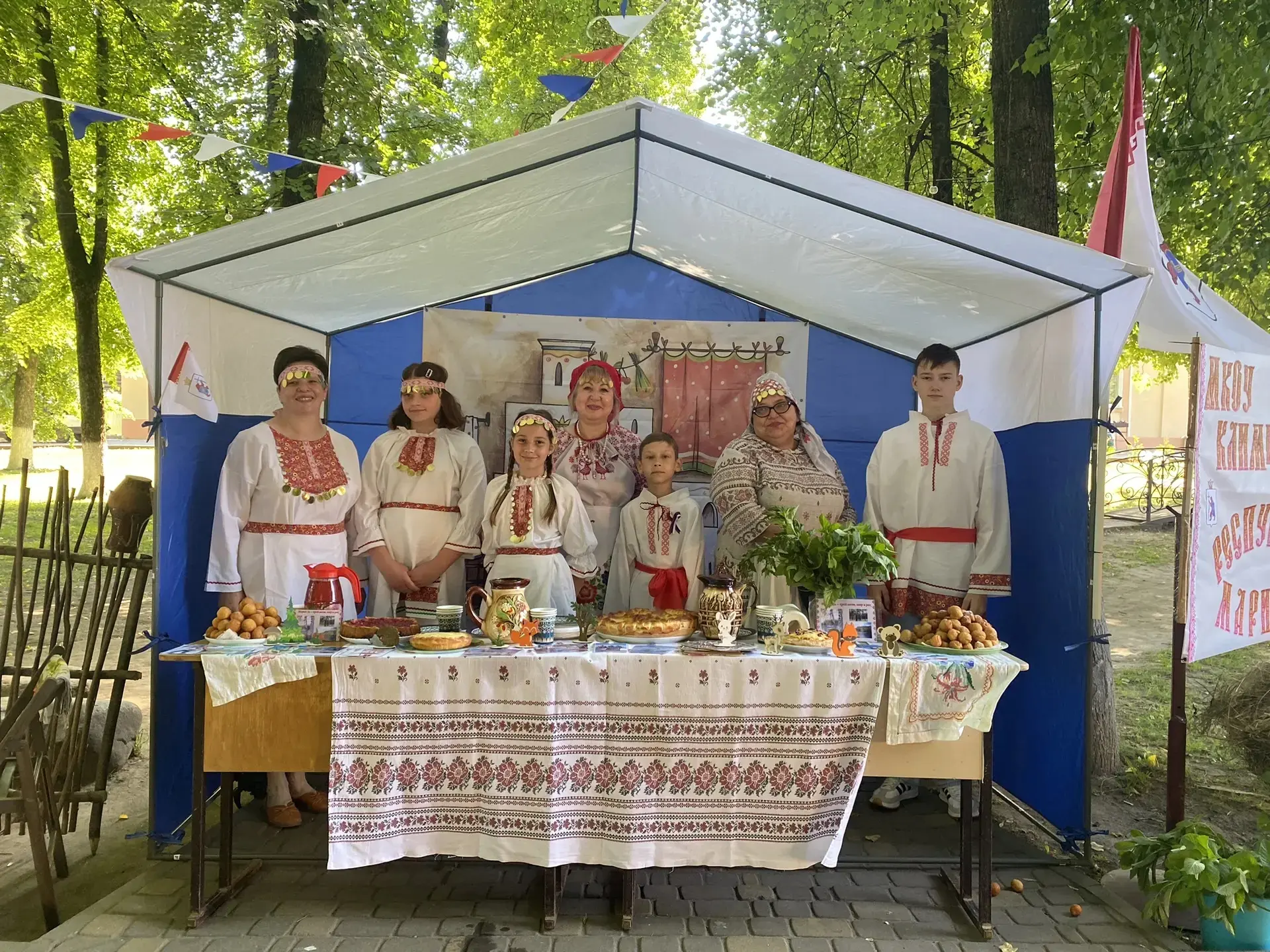 🇷🇺📣 12 июня в Починке прошли праздничные мероприятия, посвящённые Дню России — главному государст