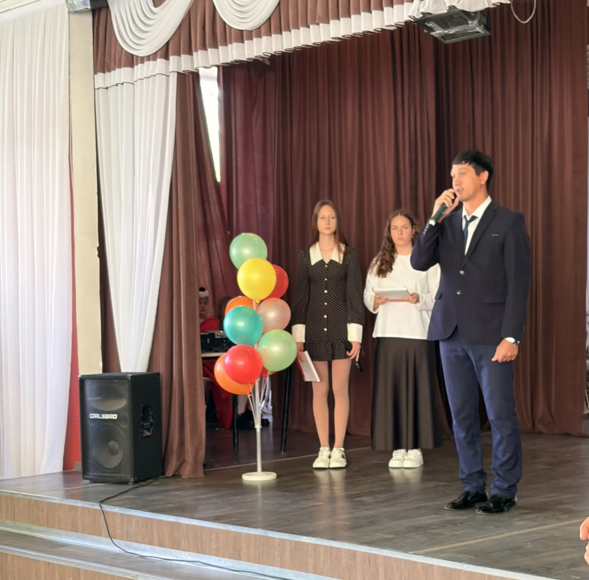 🎉 1 Сентября — День знаний! 🎉Сегодня в нашей школе прошла праздничная линейка, открыв...
