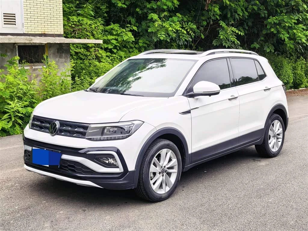 Доступен  для заказа:🇨🇳
VOLKSWAGEN T-CROSS 
Год: 2022
Пробег: 38000 км  
Родной окрас 
Топливо: Бе