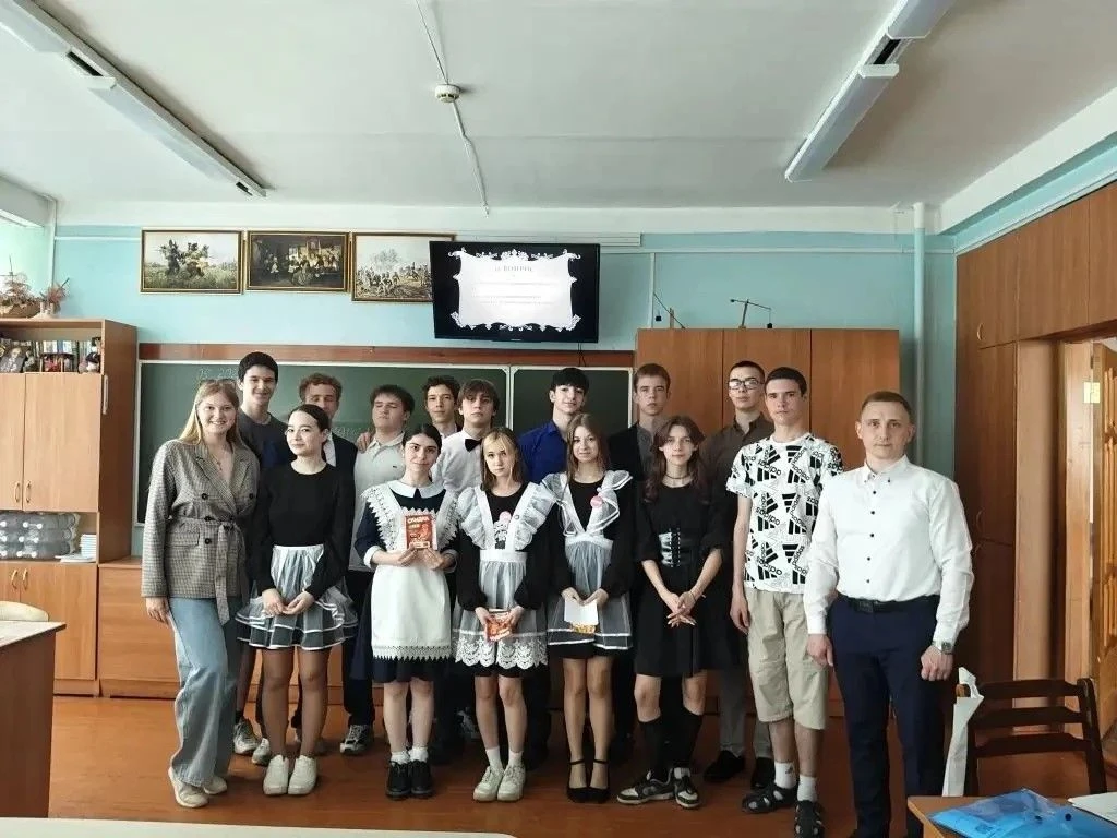 🧠 История + профессии + командный азарт = идеальный школьный квиз ✨ 22 мая в школе №25 для десятикла