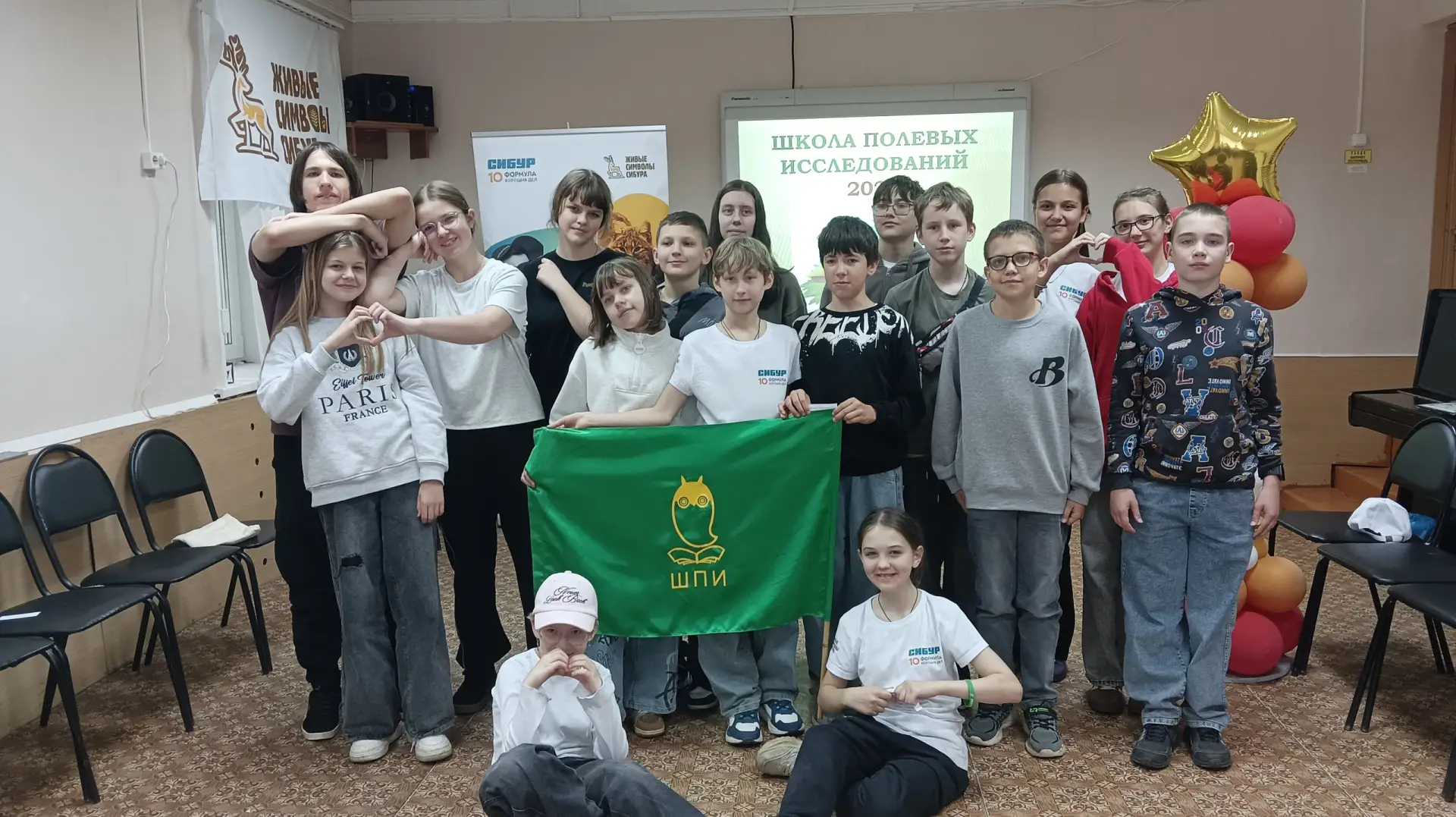 💬Второй день в лагере выдался невероятно насыщенным и творческим!

Всё началось с генерации идей. Е