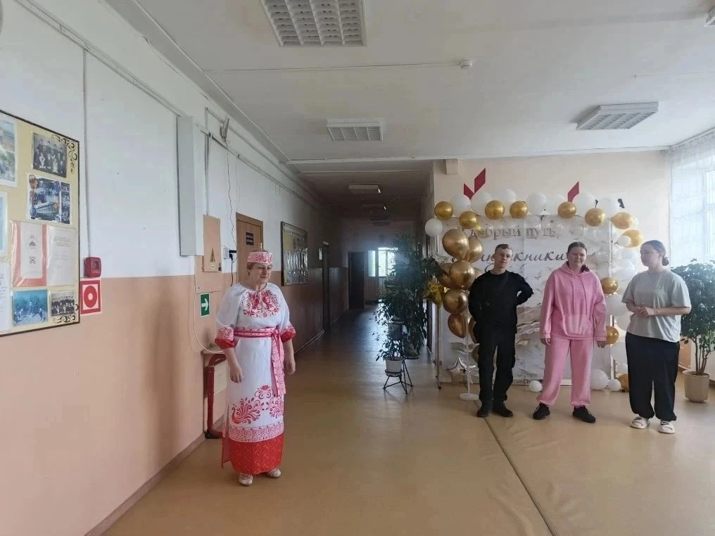 Сегодня в лагере прошел необычный день — в гости пришла Хранительница Лета, дочь бога С...