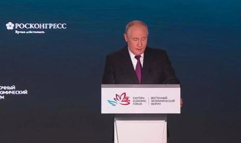 ⚡️Путин пришел на пленарное заседание ВЭФ, на котором ожидается множество важных заявле...