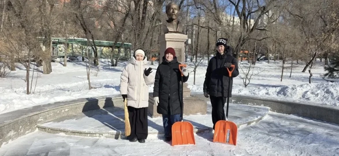 #МБОУСОШ30  #ДвижениеПервых  #ХранителиИстории  Сегодня мы с ребятами сделали доброе дело — привели 