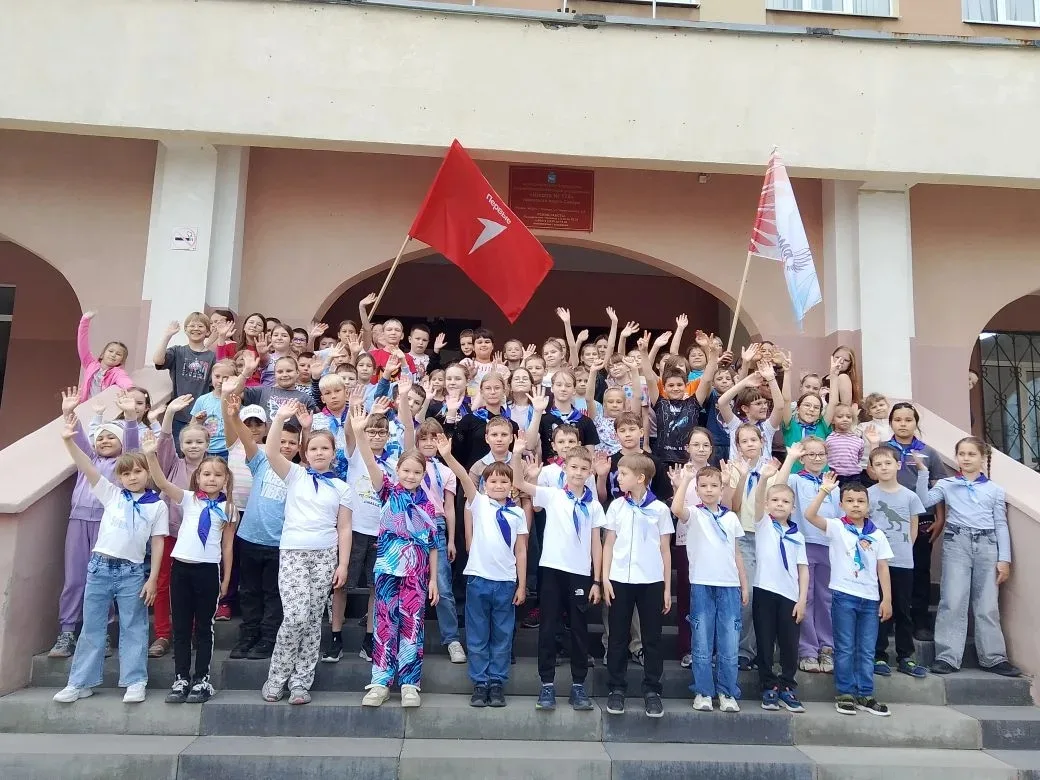 День, который зарядил энергией на всё лето! 🔥

☘️25 июня в школьном летнем лагере "Гармония" МБОУ "