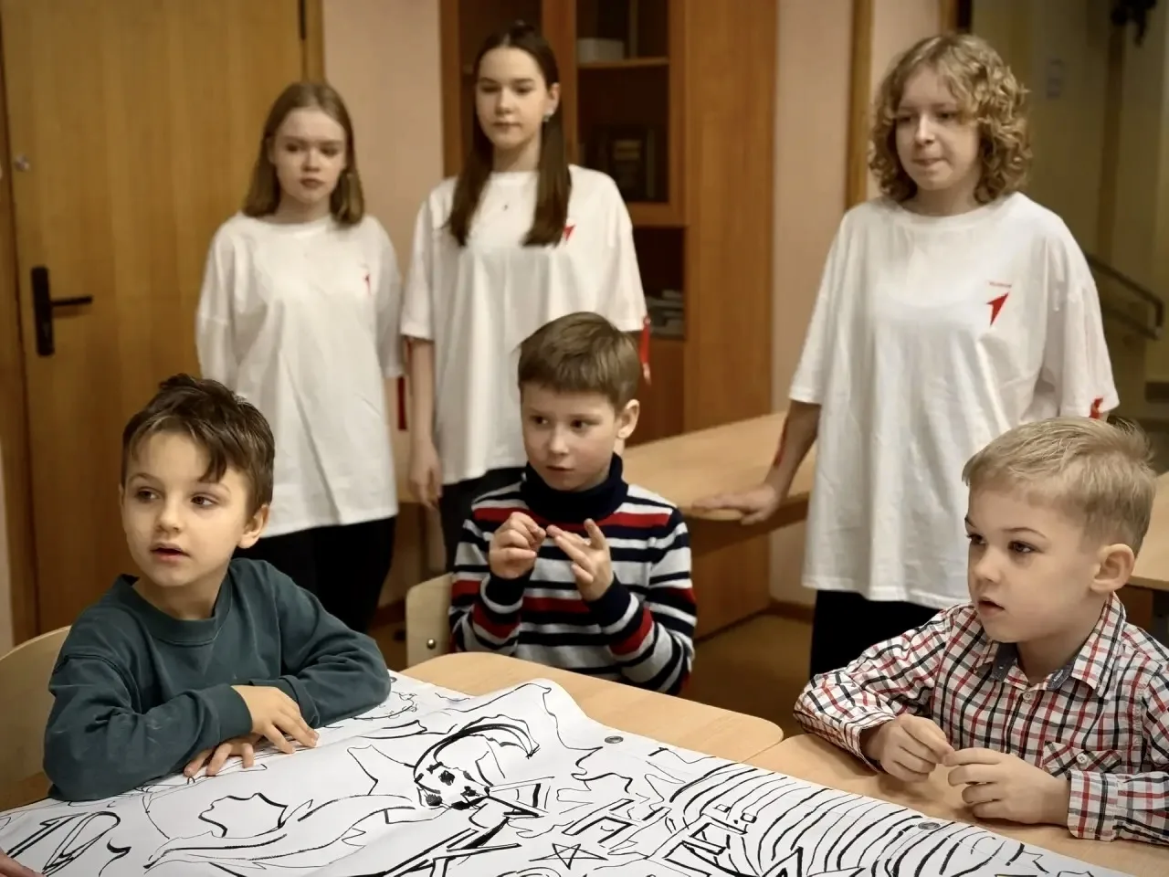 🔥 В нашей школе прошёл День открытых дверей для будущих первоклассников и их родителей!  👌 Родители 
