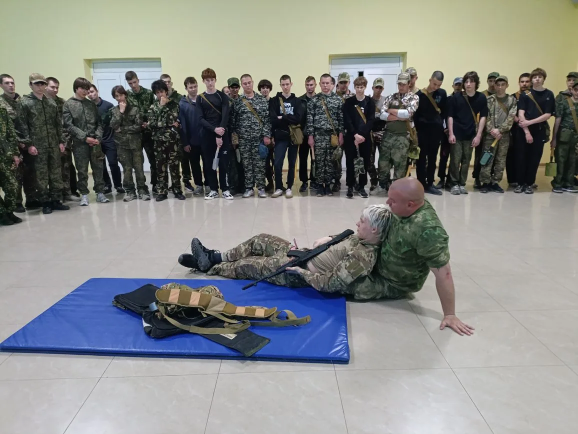 13 мая 2026 года в рамках программы военно-полевых сборов учащихся 10-х классов Неклино...