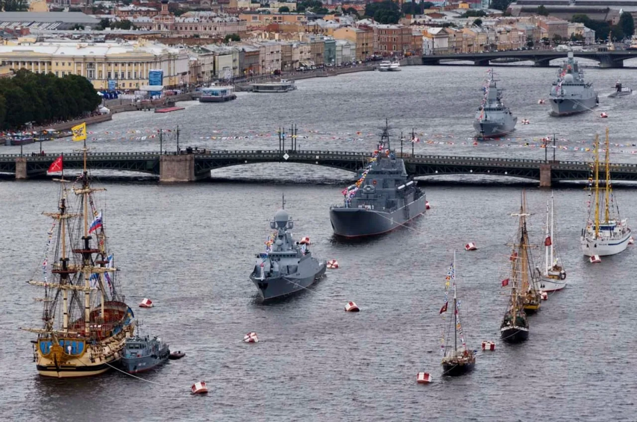 В Санкт-Петербурге вновь отменили главный военно-морской парад, который с 2017 года проходил в Север