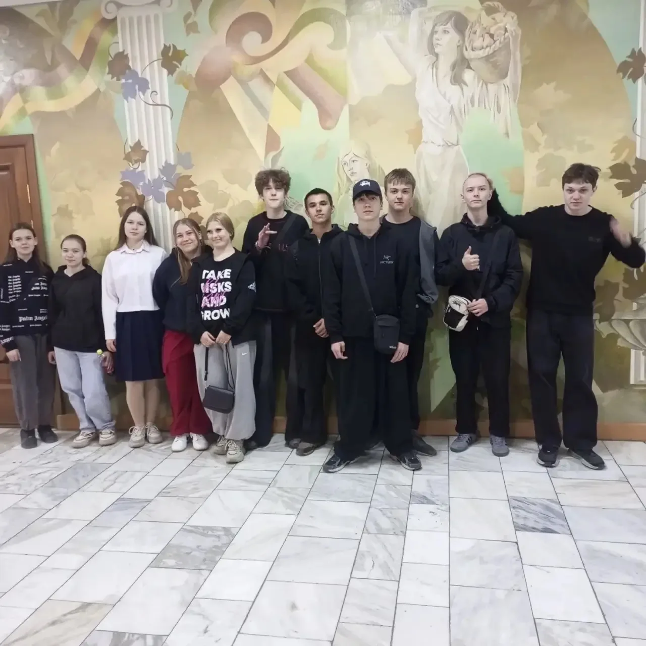 Музыка великого подвига: в ДК «Горняк» состоялся праздничный концерт! 🕊️