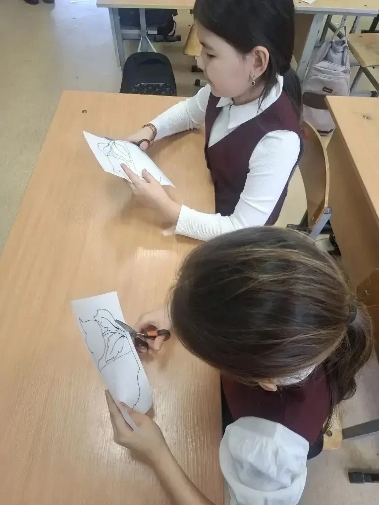 Приход весны всегда очень долгожданный и радостный  особенно ещё и потому, что сразу при встрече с в