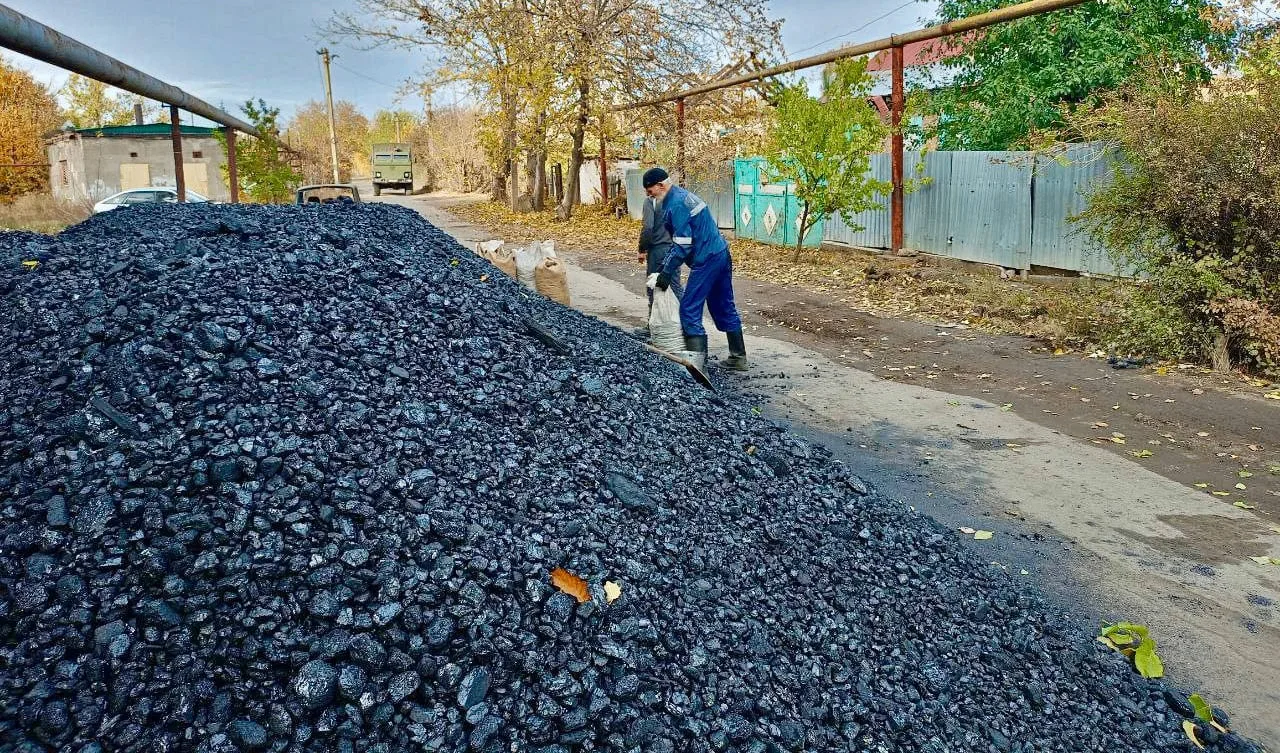 В ДНР утвердили социальную выплату на покупку угля для бывших шахтеров и членов их семей