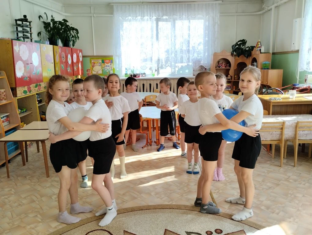 В нашем детском саду прошел замечательный праздник – День смеха! 1 апреля – это день, когда все шутя